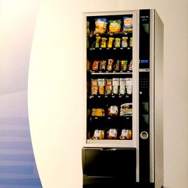 Cores Vending máquina SNAKKY MAX FOOD